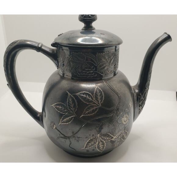 Antique 1800-1849 Pairpoint Mfg. Co. Quadruple Silver Plate Floral Tea Pot Dents - Picture 1 of 16